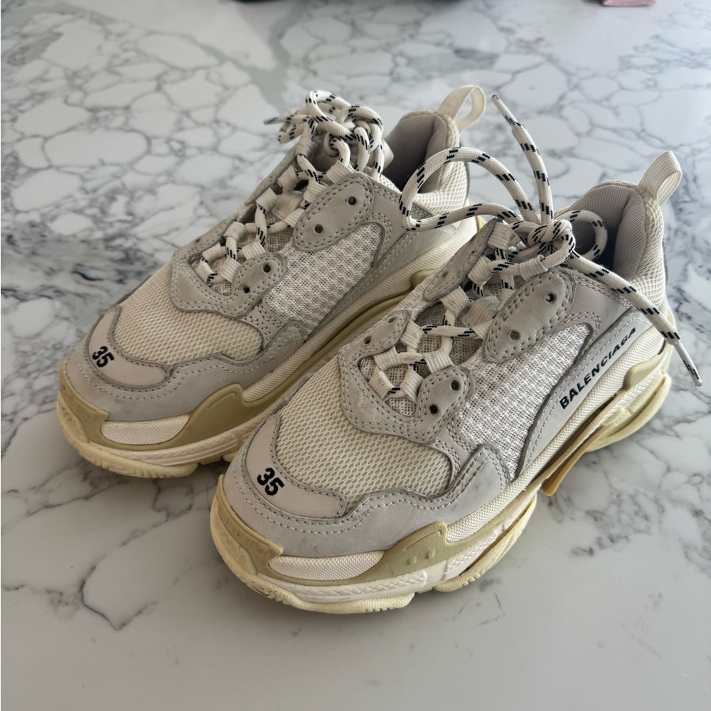 Balenciaga authentic triple s Cream Sneakers